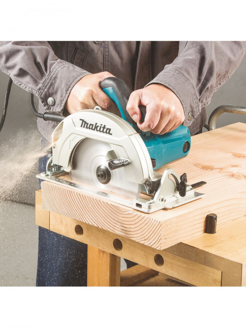 Циркулярная пила (дисковая) Makita HS7611K 1600Вт (ручная)